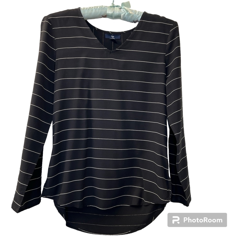 5/$20 Gap Casual Rayon Striped Tunic